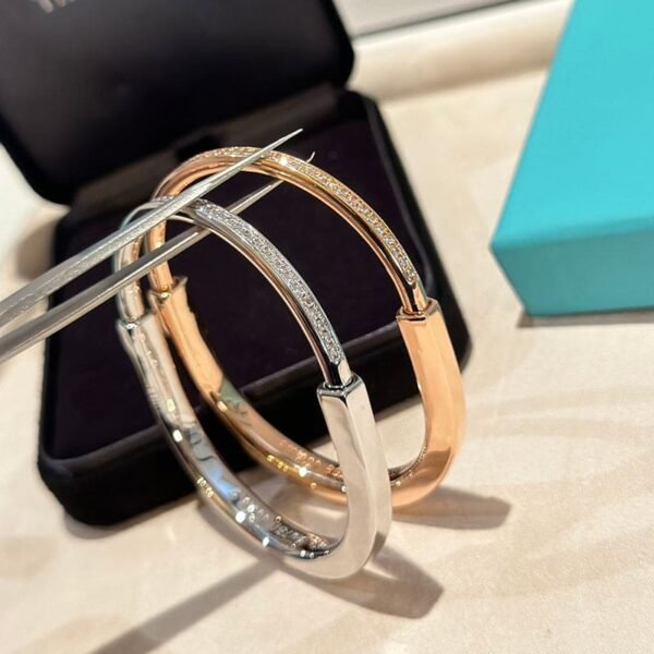 18K T Lock Bangle Half Pav¨¦ Diamonds Bracelet