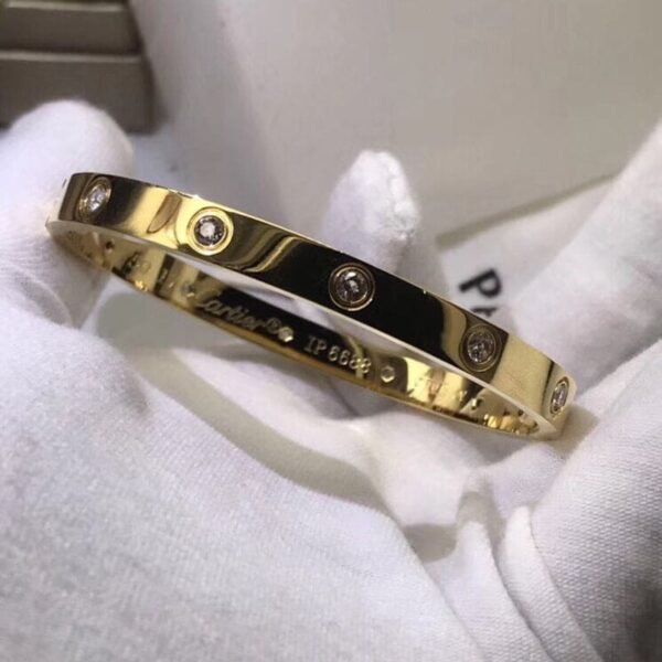 18K Yellow Gold Ten Diamonds Love Bracelet