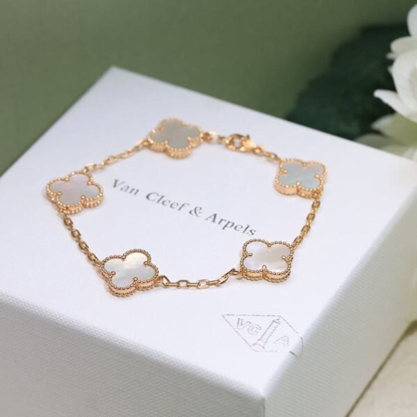 18K Vintage Alhambra Five Motifs Pearl Bracelet