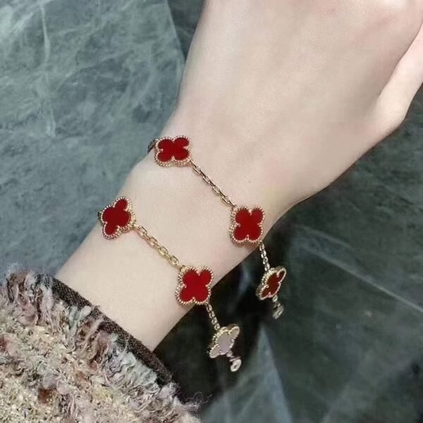 18K Vintage Alhambra Five Motifs Carnelian Clover Bracelet
