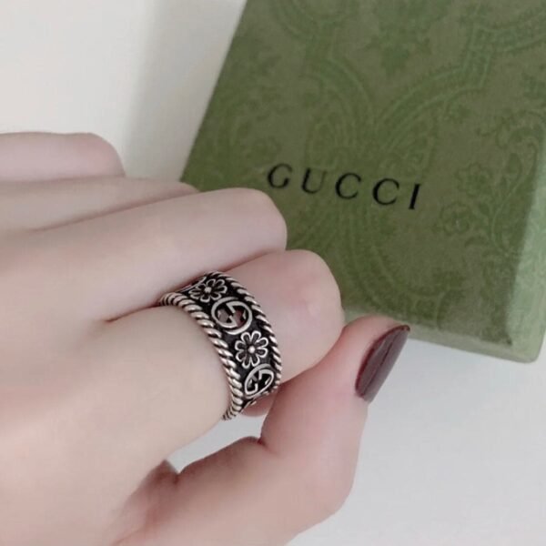 Double G Aged Sterling Silver Interlocking G Flower Ring