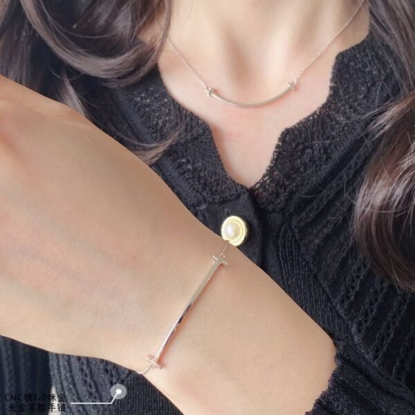 18K T Smile Bracelet