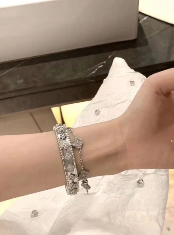 18K White Gold Perl¨¦e Clovers Bracelet