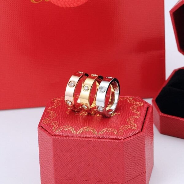 18K Love Wedding Six Diamonds Ring