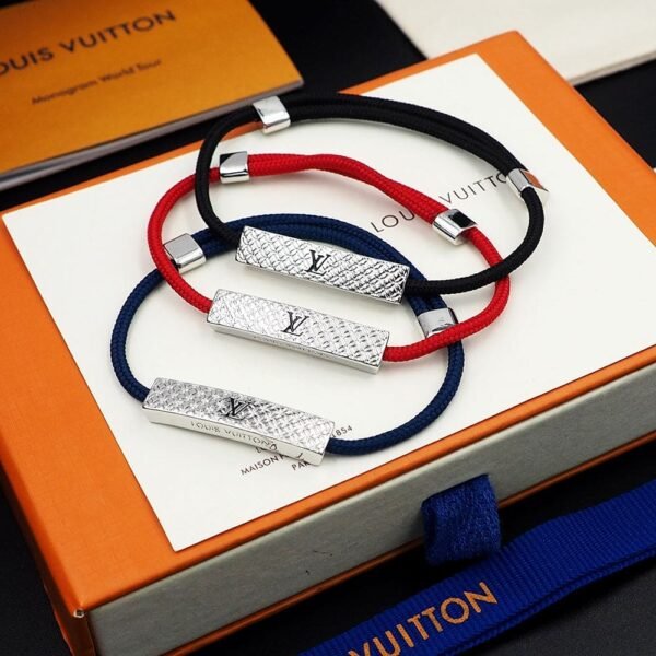 18K Louis Champs Elys¨¦es Blue Bracelet