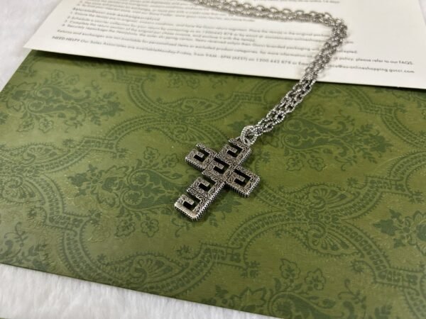 Double G Necklace