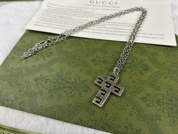 Double G Necklace