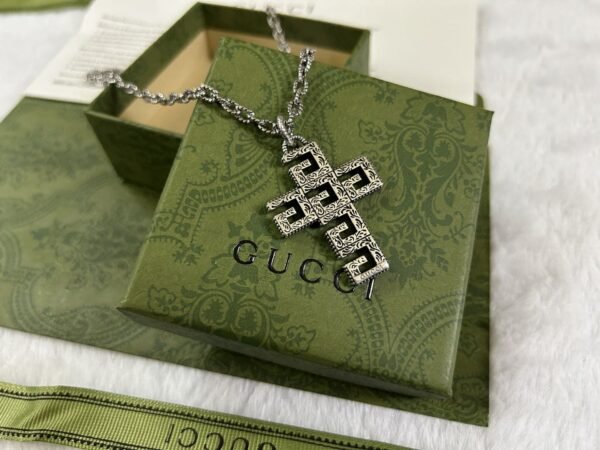 Double G Necklace