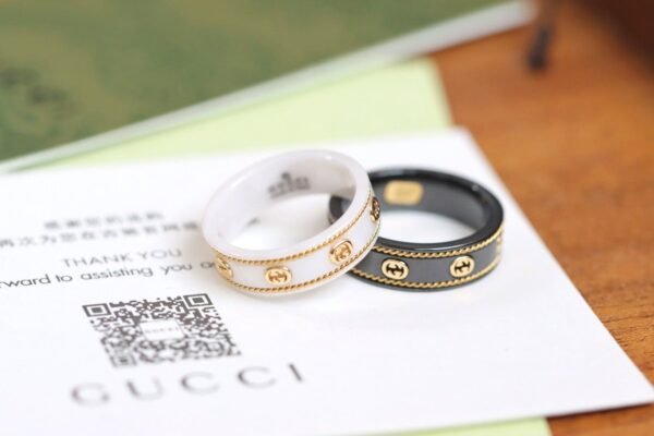 18K Double G Interlocking G Icon White Zirconia Ring