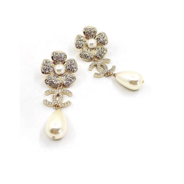 18K CC Pearl Flowers Earrings