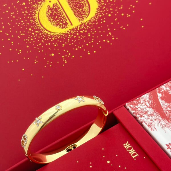 18K CD Diamond Bracelet