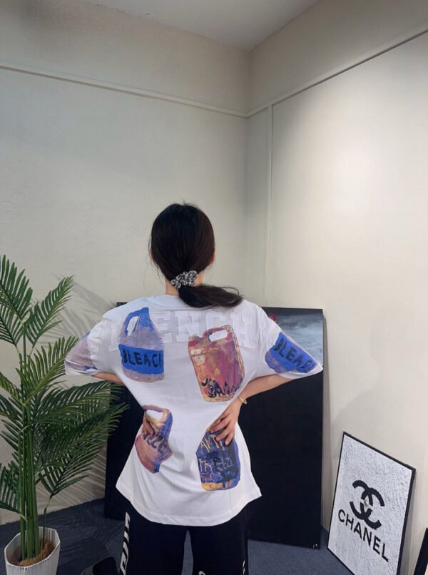 13_00565dd0-68c5-4e76-8a5e-fd572d28f3e8 Prada Graphic T-Shirt (White)