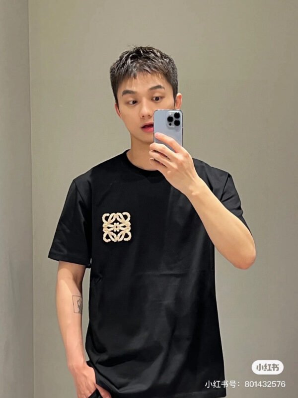 13_cd2d29aa-4a70-4eb7-9e57-e4e2a254a569 Loewe Embroidered Pocket T-Shirt in Black