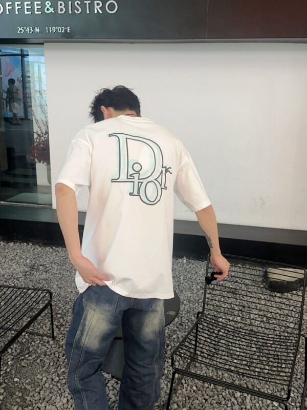 13_ff5f2fae-eef8-4143-8811-fa58d5d8bf93 Dior Classic Logo T-Shirt (White)
