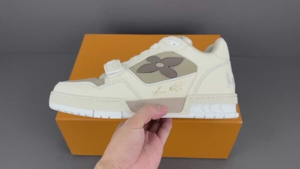 LOUIS VUITTON LV TRAINER SNEAKER