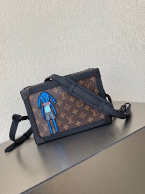 LV Soft Trunk Monogram Canvas For Men, Bags, Shoulder And Crossbody Bags 9.8in/25cm LV M45619
