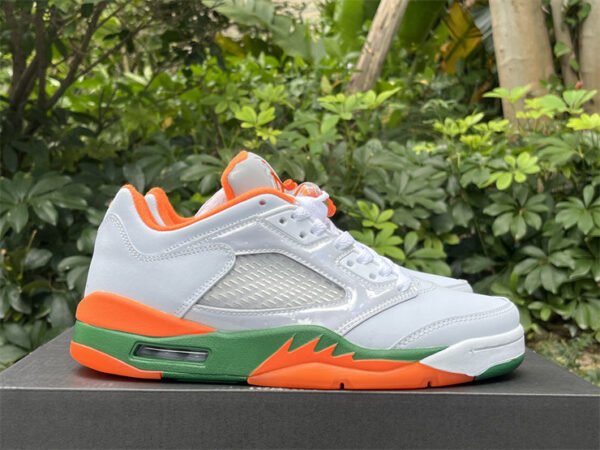 17._17_d2030270-3cac-43f1-825b-b7cccdf3733e JORDAN 5 Low White/Orange/Green