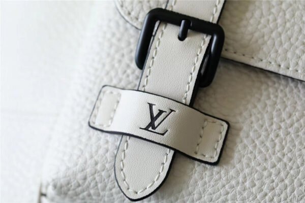 176e98e7 LV Christopher Slim Backpack White Taurillon For Men, Bags 42cm LV M58644