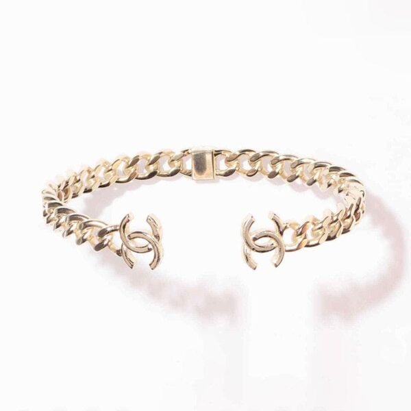 18K Interlocking CC Cuff Logo Choker Necklaces