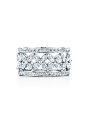 18K T Victoria  Ring