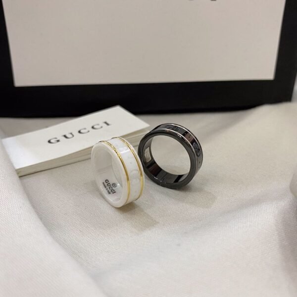 18K Double G Icon Black Corundum Ring