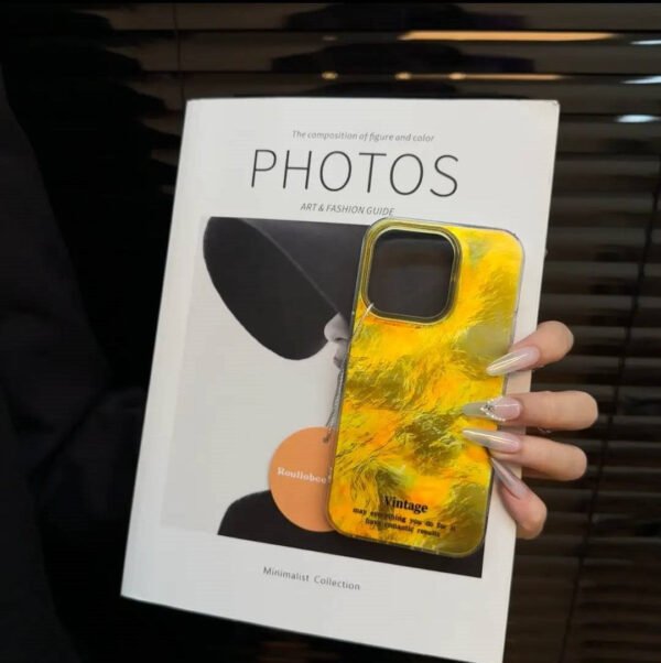 Glacier Blur Shell iPhone Case ¨C INS Style Iridescent Design