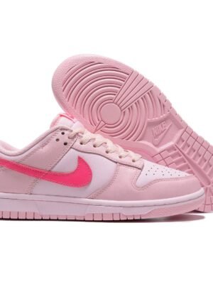 NIKE DUNK LOW x TRIPLE PINK