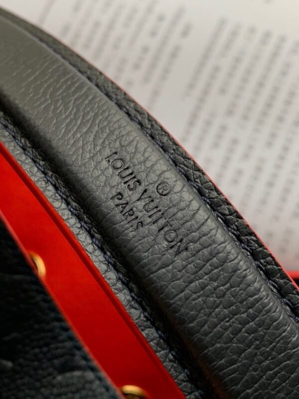 LV NeoNoe MM Bucket Bag Monogram Empreinte Navy Blue/Red For Women, Women¡¯s Handbags, Shoulder And Crossbody Bags 10.2in/26cm LV M45306