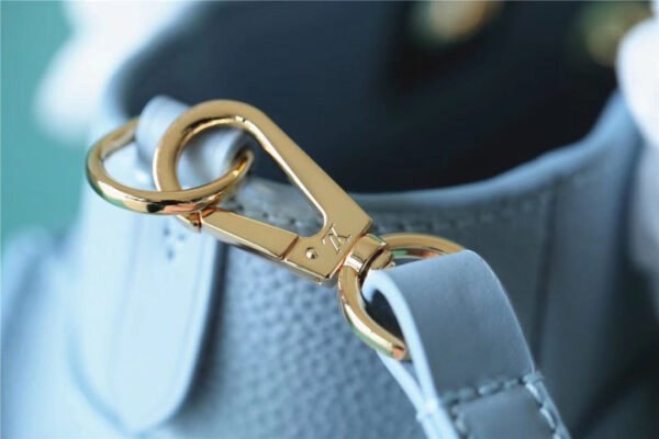 2ca60fb1 LV On My Side PM Mahina Bleu Nuage Blue For Women, Shoulder And Crossbody Bags 25cm/9.8in LV M59432