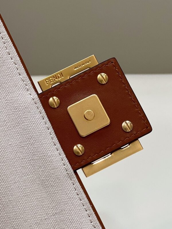 2de69664 FI Baguette White For Women, Women’ Handbags, Shoulder And Crossbody Bags 10.6in/27cm FF 8BR600