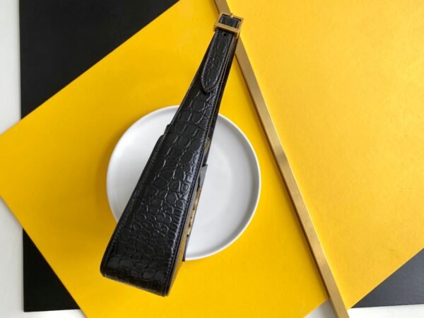 YSSL LE 5 ¨¤ 7 Hobo Bag Black In Embossed Material For Women 9in/23cm YSL 657228DZESW1062