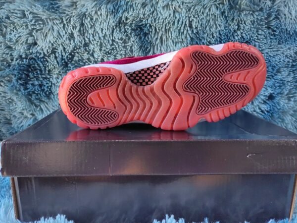 JORDAN 11 ¡°Heiress¡±