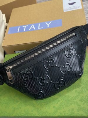 gg Embossed Belt Bag Black gg Embossed For Men? 9.1in/23cm gg 658582 1W3CN 1000
