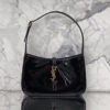 YSSL Le 5 ¨¤ 7 Hobo Bag In Smooth Noir For Women 9in/23cm YSL 6572280UF0W1000