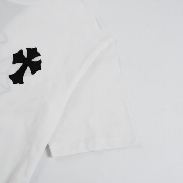 3df17c29 CHROME HEARTS BLACK CROSS T-SHIRT WHITE