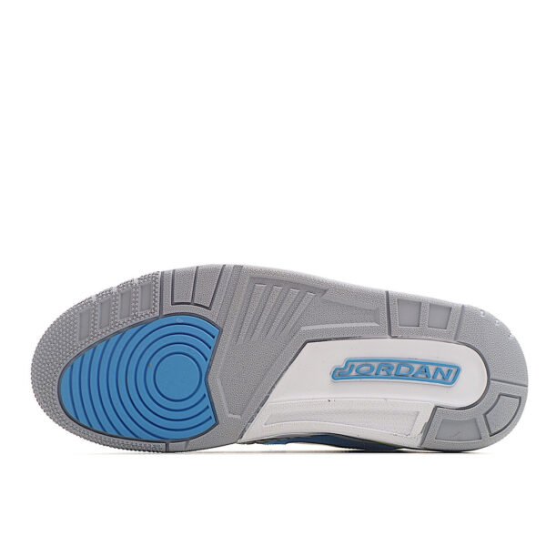 4._4_77e50bdd-103d-4a4e-8cbf-4b41f5a5a3c0 AIR JORDAN 11 "White/Blue"