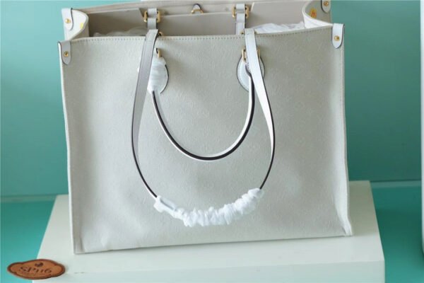 40ebfe5d LV Onthego GM Monogram Giant And Raffia White/ Yellow For Women, Shoulder And Crossbody Bags 41cm/16.1in LV M20815