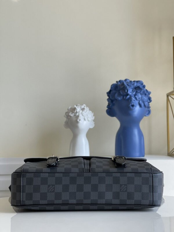 4603fbdb LV Christopher Messenger Bag Damier Graphite Canvas For Men, Bags, Shoulder And Crossbody Bags 13in/33cm LV N41500