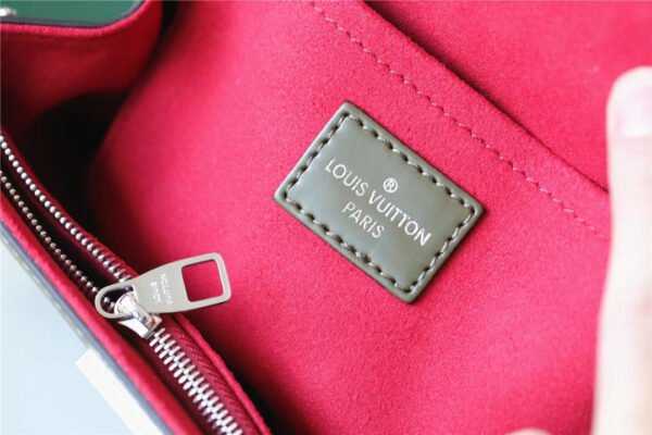 LV Cluny Mini Epi Green For Women,  Shoulder And Crossbody Bags 20cm/7.9in LV?