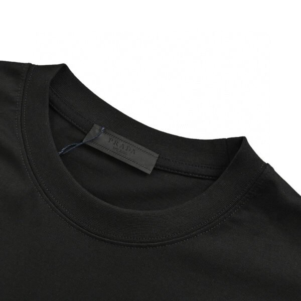 4_1cfaa070-bf51-43ae-afd0-c824e32d95fc Prada T-Shirt