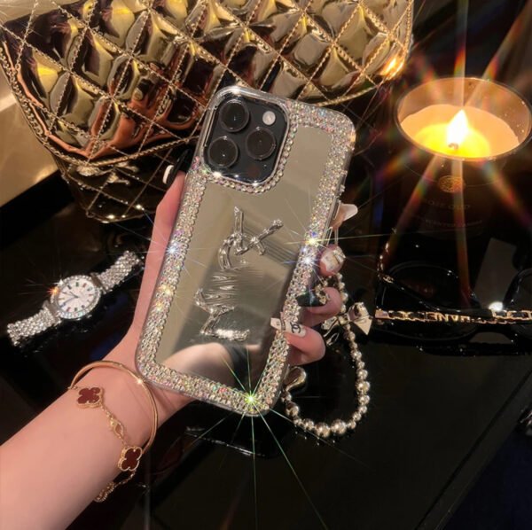 Glamorous Beauty Mirror iPhone Case ¨C Makeup & Style On the Go!