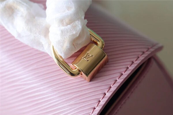 4cb8855c LV Twist MM Epi Guimauve Purple For Women, Shoulder And Crossbody Bags 9.1in/23cm LV