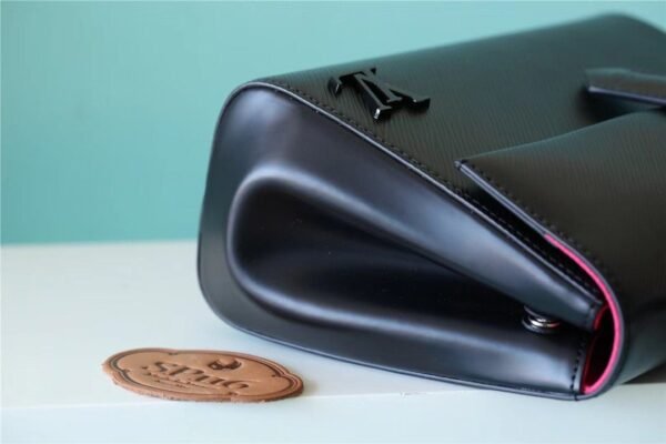 LV Cluny Mini Epi Black For Women,  Shoulder And Crossbody Bags 28cm/11in LV?