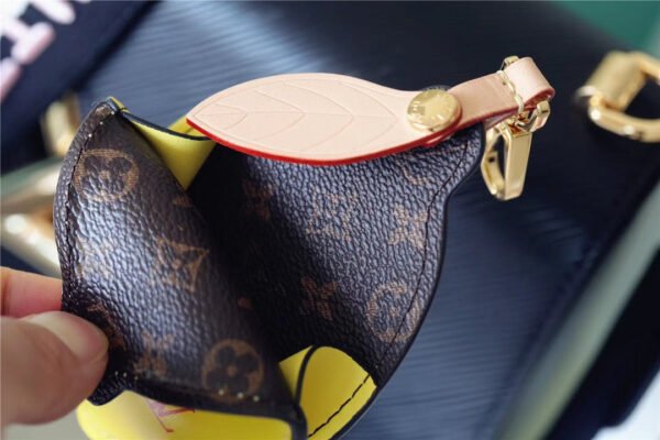 52b5f4b2 LV Twist MM Epi Black For Women, Shoulder And Crossbody Bags 7.5in/19cm LV M20680