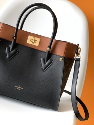 LV On My Side MM Tote Bag Monogram Canvas Black For Women,  Shoulder Bags 12in/31cm LV M53823