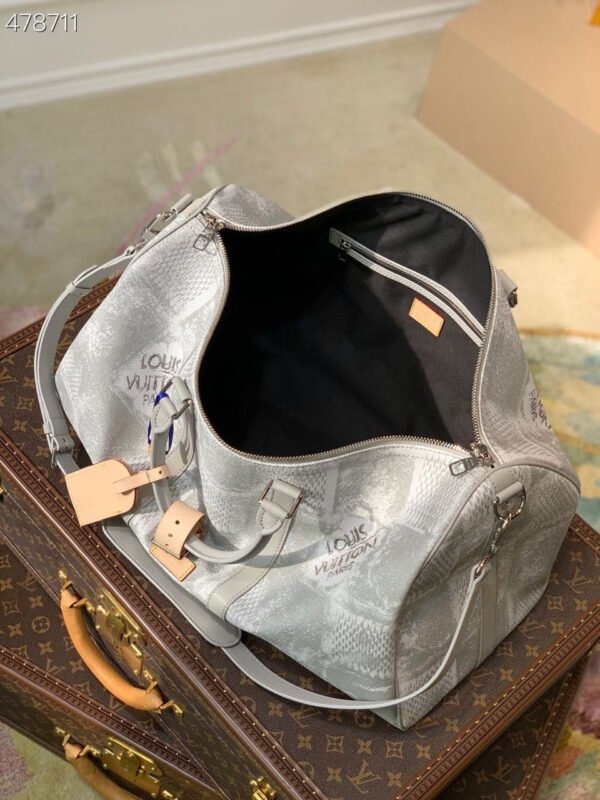 57F501DC-5ECD-489F-B6B8-9F493DFEF945-91813-1624385364 LV Keepall Bandouliere 50 Damier Salt Canvas Stone Grey For Men, Bags, Travel Bags 19.7in/50cm LV N50069