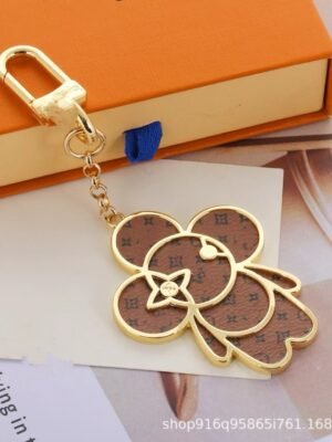 Keychain Luxury puppet