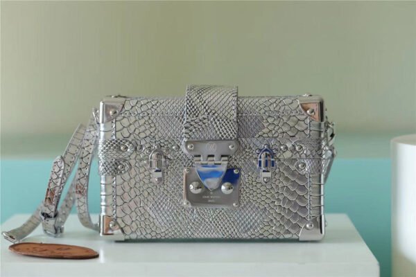LV Petite Malle High Shiny Alligator Silver For Women,  Shoulder And Crossbody Bags 7.9in/20cm LV?