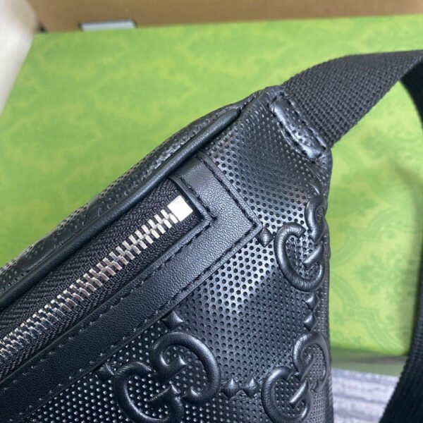 gg Embossed Belt Bag Black gg Embossed For Men? 9.1in/23cm gg 658582 1W3CN 1000