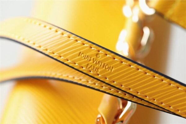 LV Twist MM Epi Sunflower Yellow For Women, Women¡¯s Bags, Shoulder And Crossbody Bags 9.1in/23cm LV M59888